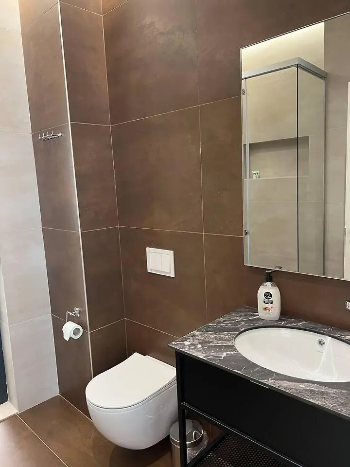 Lindi' Apartment 2 5 Tirana